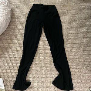 Black Flair Leggings